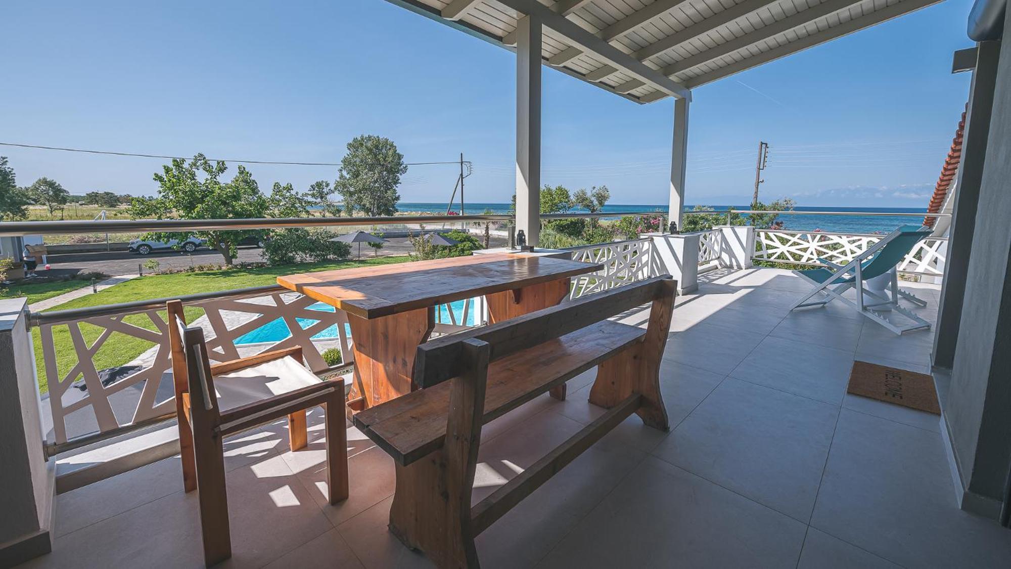 Electra Beachfront Suites, Nea Irakleia Zewnętrze zdjęcie